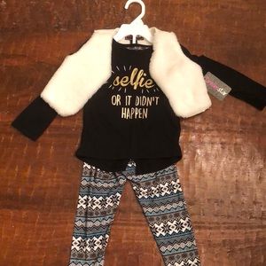 NWT outfit 2T